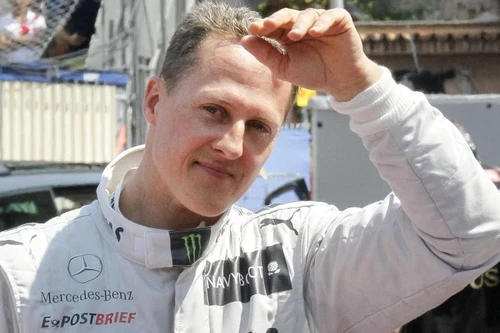 Nóng: Michael Schumacher bừng tỉnh sau 6 tháng hôn mê