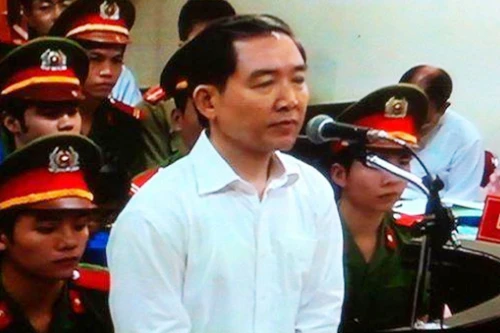 Trực tiếp xét xử vụ Dương Chí Dũng: Loanh quanh chối tội, kêu oan