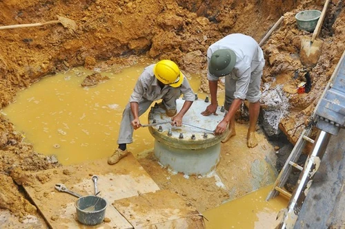 Khởi tố vụ án đường ống nước sạch sông Đà liên tục vỡ