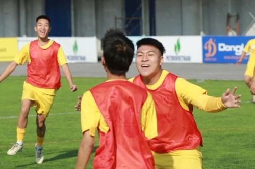 Thắng trận đầu tay, THPT Ngô Gia Tự Hà Đông thẳng tiến vòng 1/16