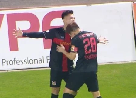 Đức Chiến, Hoàng Đức ăn mừng cuồng nhiệt khi chọc thủng lưới CLB từng dìu dắt mình