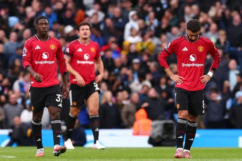 MU hỗn loạn, Amorim bế tắc: Quỷ đỏ trượt dài trong ảo tưởng