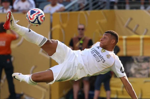 Real đại chiến PSG, hẹn Chelsea ở chung kết Club World Cup