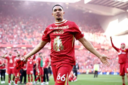 Đội nào nắm kỷ lục lên đỉnh bóng đá Anh?