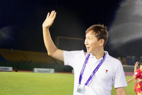 HLV Kim Sang-sik có lý do để chê hàng thủ ĐT Việt Nam