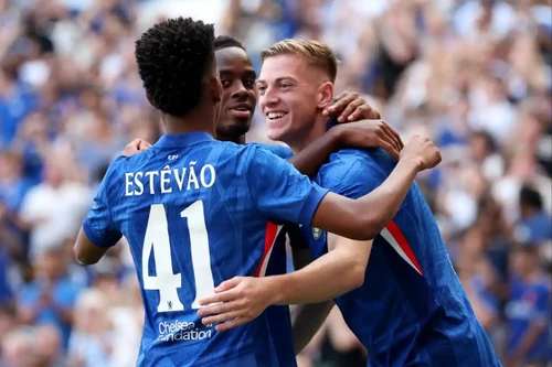 Delap lập cú đúp, Chelsea đè bẹp AC Milan