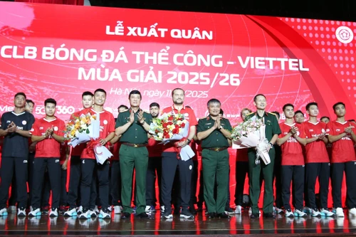 Với HLV Popov, Thể Công Viettel đặt mục tiêu vô địch V-League 2025/26