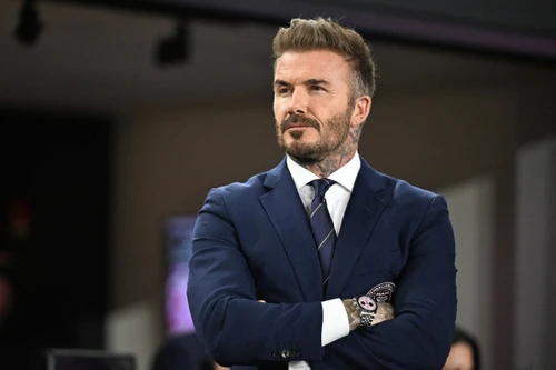 David Beckham được phong tước Hiệp sĩ