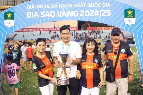 Rộ tin HLV từ Barcelona dẫn dắt Ninh Bình ở V-League mùa tới