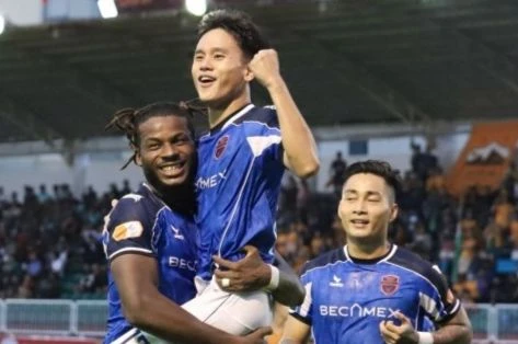 Quá non nớt, HAGL thua thảm ngay trận mở màn V-League 2025/26