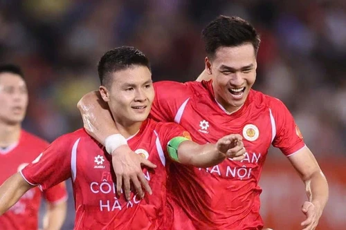 Quang Hải giúp CLB Công an Hà Nội dẫn đầu V-League