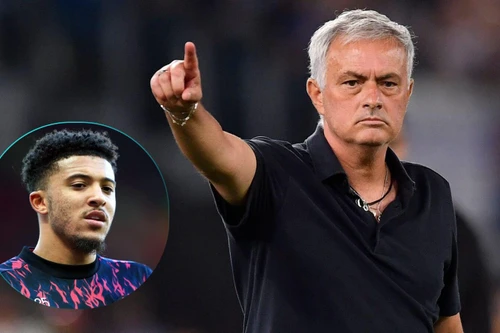 HLV Mourinho muốn giải cứu Jadon Sancho