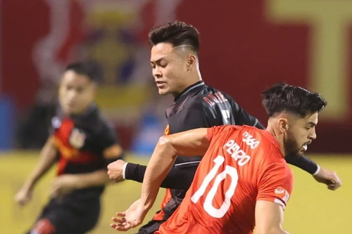 Đức Chiến bị phản ứng dữ dội vì hành động phản cảm với CLB từng nuôi nấng mình