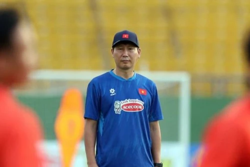 HLV Kim Sang-sik: "ĐT Việt Nam không dễ đánh bại Campuchia"