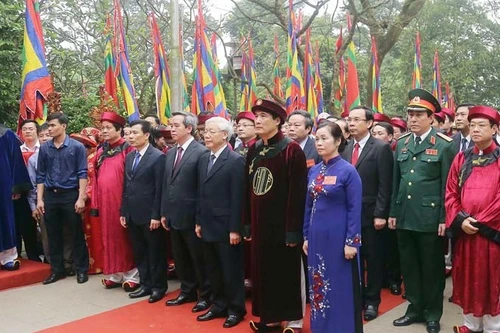 Cả nước thành kính hướng về ngày Giỗ Tổ