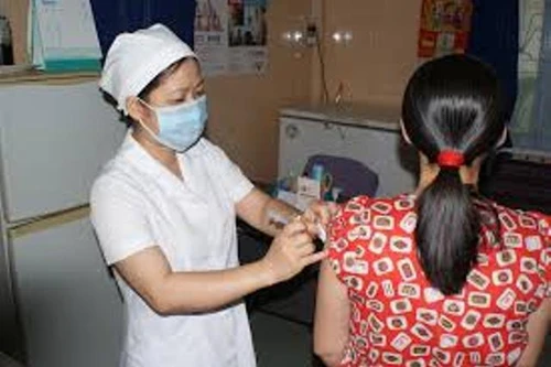 Bắc Ninh: Tiêm nhầm vaccine cho 31 phụ nữ mang thai