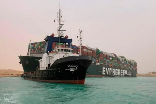 Ai Cập yêu cầu bồi thường một tỷ USD sau sự cố tắc nghẽn ở kênh đào Suez