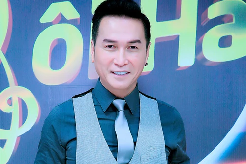 [ẢNH] Bất ngờ trước cuộc sống hiện tại của những ca sĩ hải ngoại đình đám một thời