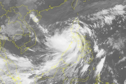 [CLIP] Những diễn biến khó lường của cơn bão số 10 sắp đổ bộ vào Việt Nam