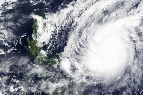 [CLIP] Siêu bão 'mạnh nhất thế giới' Goni gây ảnh hưởng ra sao khi đổ bộ vào Việt Nam?