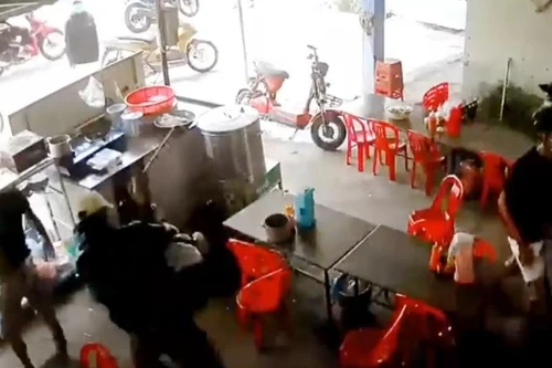 [Tin nhanh tối 28-10-2022] Học sinh bị nhóm côn đồ dùng ống sắt, vỏ chai đánh dã man