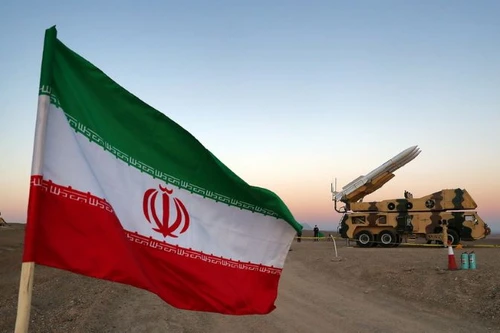 Nỗ lực áp đặt lệnh trừng phạt không thành, Mỹ buông lời đe dọa Iran và Venezuela