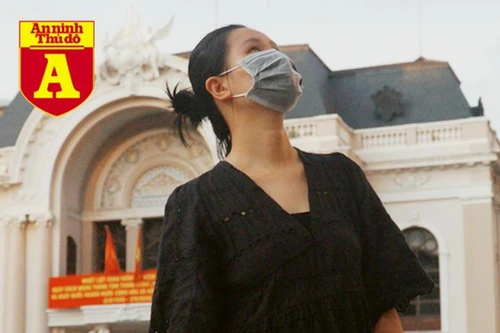 [ẢNH] Ngày đầu giãn cách xã hội ở TP.HCM: Đường phố vắng vẻ, thực phẩm tươi ngon tràn ngập các gian hàng