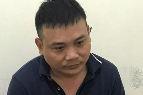 [Tin nhanh sáng 24-4-2021] Tạm giữ hình sự đối tượng giả danh cán bộ công an để lừa tiền, lừa xe SH