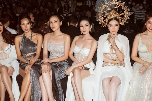 [ẢNH] Dàn mỹ nhân Việt hoá nữ thần gợi cảm: Lệ Quyên trẻ đẹp, Ngọc Trinh hở bạo