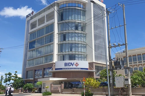 [Tin nhanh tối 28-9-2020] Khởi tố nguyên Giám đốc Ngân hàng BIDV Chi nhánh Phú Yên