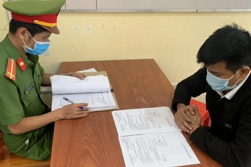 [Tin nhanh sáng 26-11-2021] Đưa vợ đi cấp cứu rồi đánh trọng thương nhân viên y tế