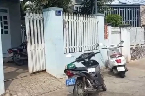 [Tin nhanh tối 14-12-2020] Nhóm côn đồ xông vào nhà chém 5 người bị thương