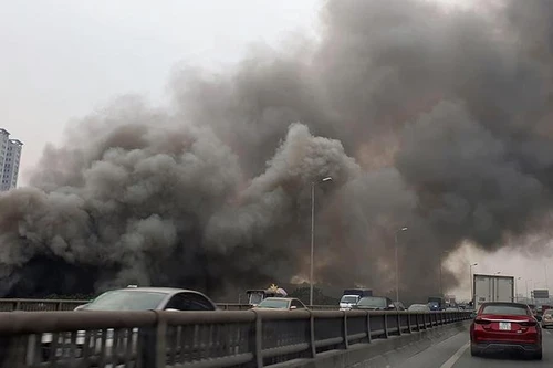 [Tin nhanh tối 29-1-2021] Cháy lớn tại khu chợ Xanh Linh Đàm