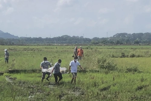 [Tin nhanh sáng 22-10-2022] Phát hiện người đàn ông lõa thể chết giữa đồng