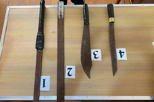 [Tin nhanh sáng 18-10-2021] Nhóm học sinh mang mã tấu đi trả thù vì mẫu thuẫn