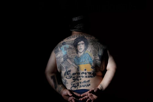Xăm - Tình yêu vĩnh cửu của người hâm mộ dành cho Maradona