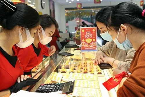 [ẢNH] Ngày vía Thần tài 2021: Những lưu ý khi mua vàng để mang lại may mắn