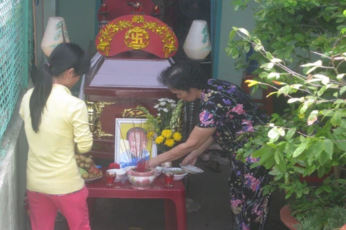 Đau xót một học sinh lớp 4 đi chơi công viên bị điện giật tử vong