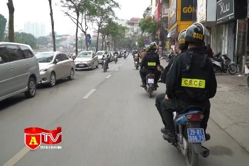 CSCĐ Hà Nội tuần tra ban ngày xử lý các trường hợp cố tình vi phạm giao thông