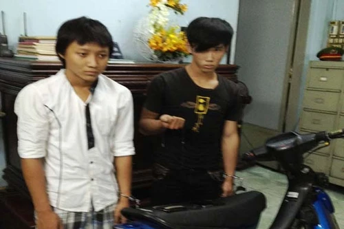 Thiếu tiền chơi gamne online, hai thiếu niên đi cướp giật