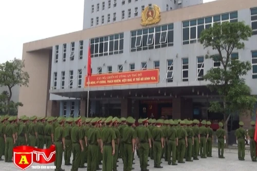 Bế giảng Khóa huấn luyện chiến sỹ phục vụ có thời hạn trong CAND đợt 1 năm 2014