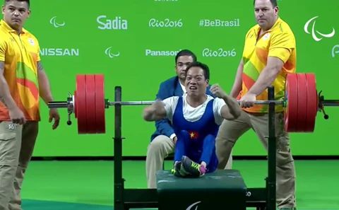 Khoảnh khắc Lê Văn Công giành HCV lịch sử Paralympic cho thể thao Việt Nam