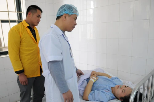 Mổ cấp cứu tại nhà trong đêm, cứu sống bệnh nhân nguy kịch bị vỡ thai ngoài tử cung