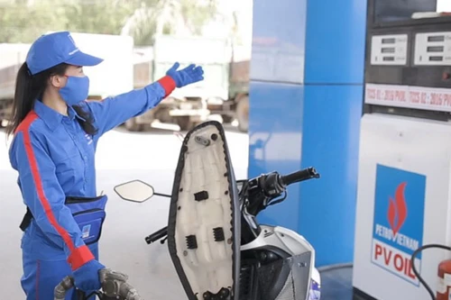 Giá xăng dầu đồng loạt tăng thêm từ 290- 670 đồng/lít
