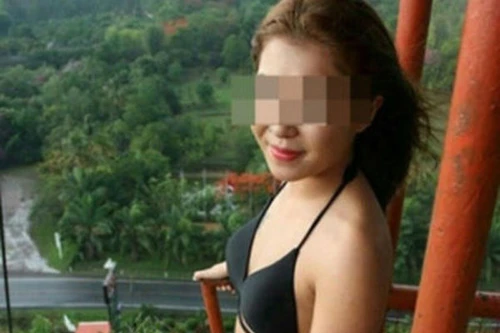 Truy tìm người mẫu khỏa thân nhảy bungee gây xôn xao cộng đồng mạng