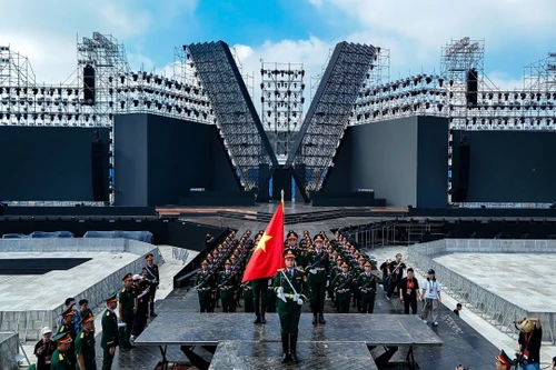 Tái hiện hình ảnh duyệt binh trên Quảng trường Đỏ tại chương trình "Tổ quốc trong tim"