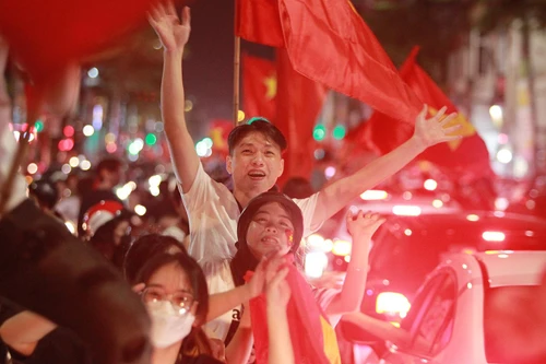 Người dân Thủ đô mừng chiến thắng của U23 Việt Nam