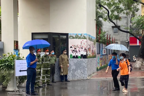 Công an Hà Nội đảm bảo an ninh trật tự tại các điểm thi