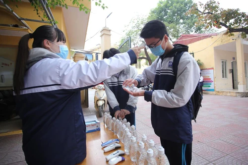 Đánh giá thi đua trong mỗi lớp học qua công tác phòng, chống dịch Covid-19