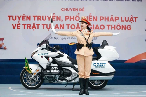 Cảnh sát giao thông Thủ đô lan tỏa văn hóa giao thông học đường từ mô hình “Dân vận khéo”